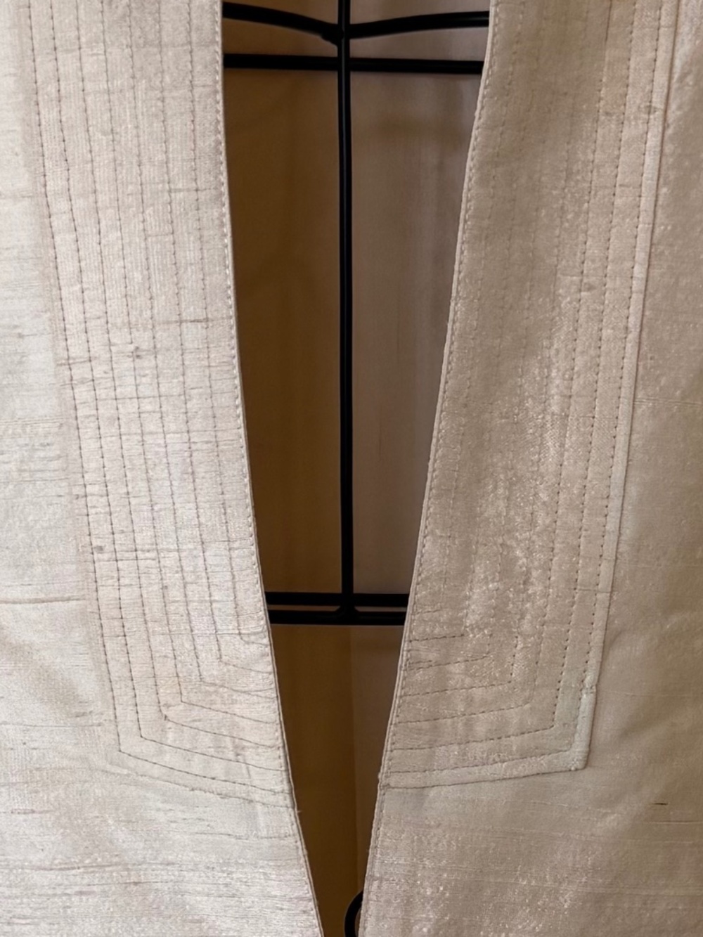 Raw Silk Mid Length Jacket - Picture 8 of 9